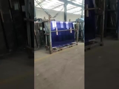 verre réfléchissant bleu foncé